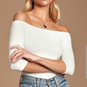 Lulu's off the shoulder bodysuit white Size S